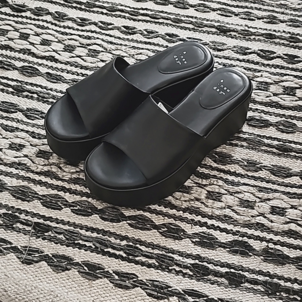 Black sandals